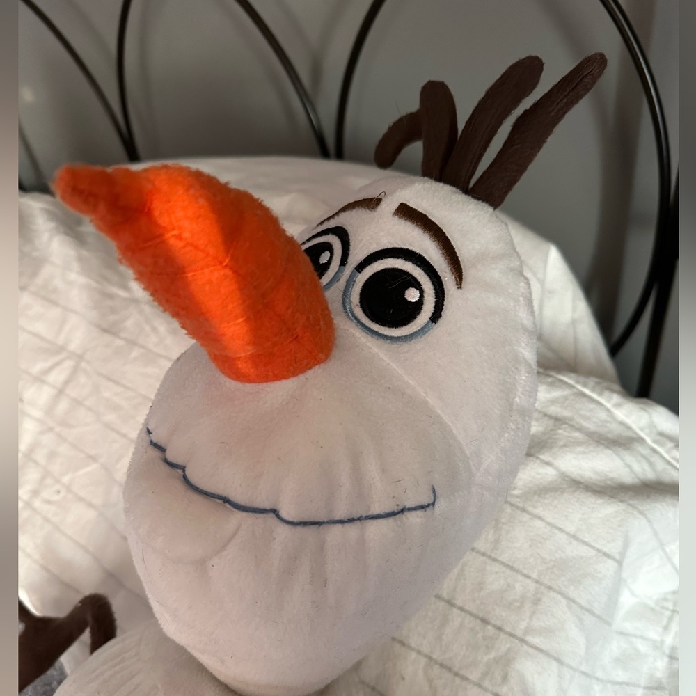 Stuffed Olaf - Picture 3 of 3